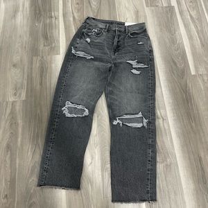 Highest rise 90’s boyfriend American eagle jeans